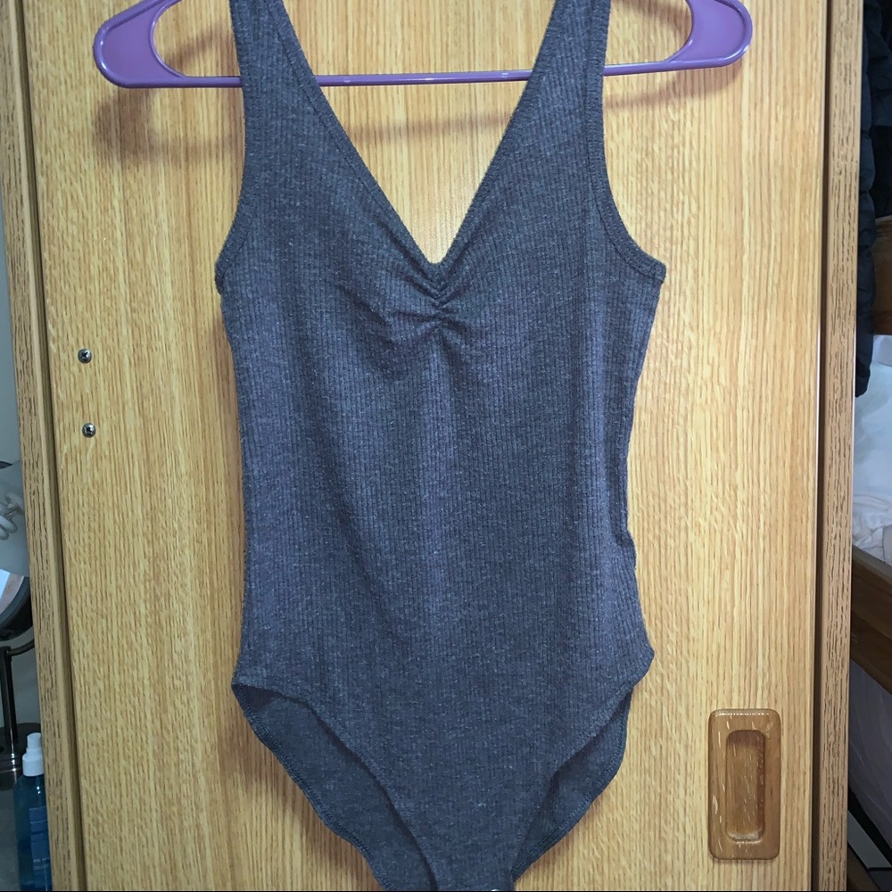 Tank top, V-cut bodysuit